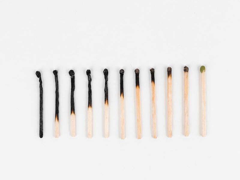 A sequence of abstract shapes showing a logical progression from start to finish.